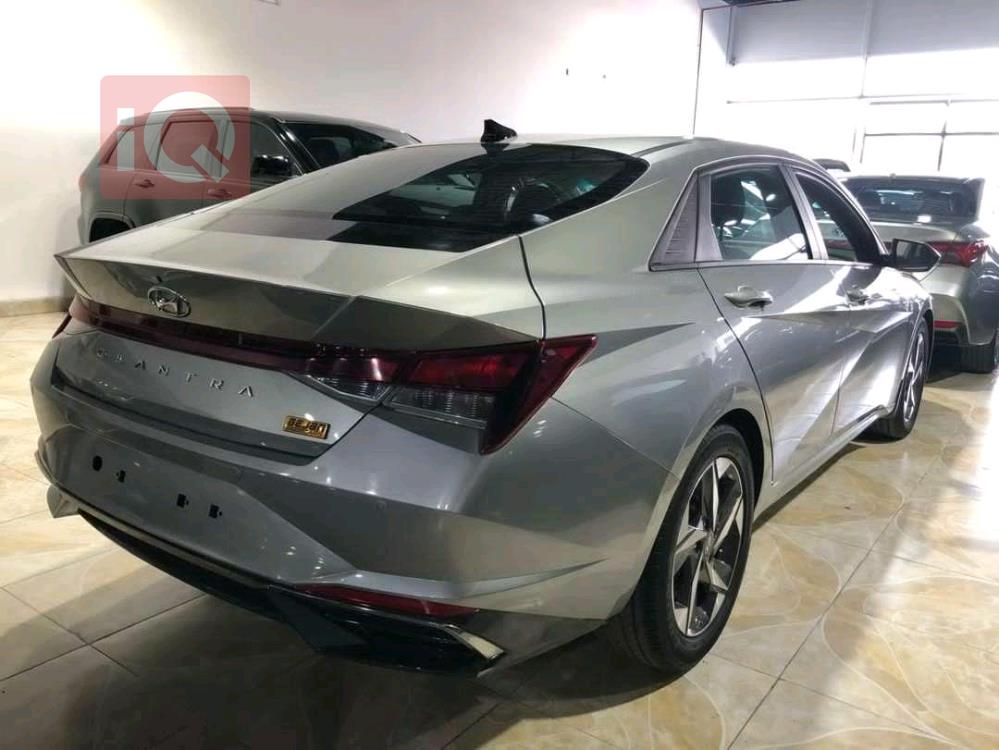 هیوندای ئەلەنترا